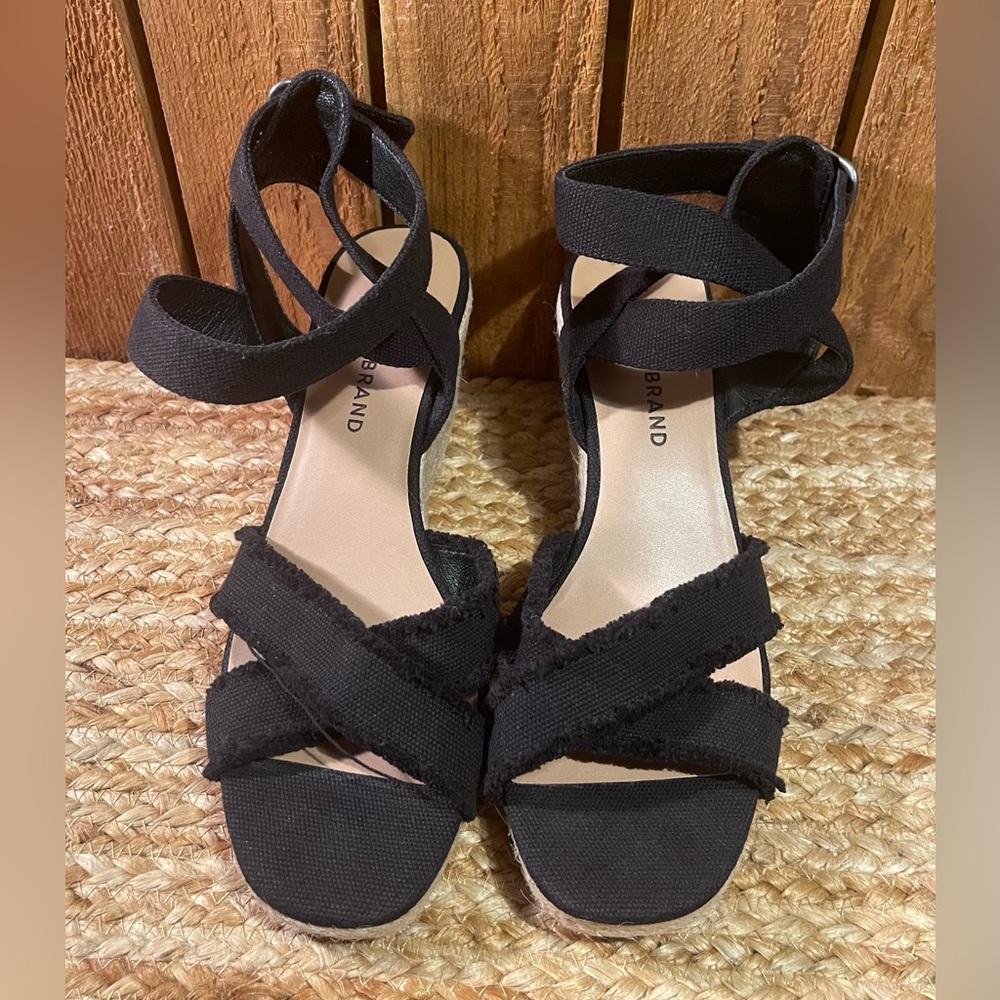 Lucky Brand Strappy Wedge Sandals Sz 7 M